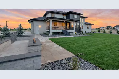 165 S Farmhouse Cir, Kaysville, UT 84037 - Photo 2