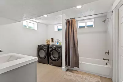 1521 S 240 E, Orem, UT 84058 - Photo 34