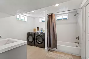 1521 S 240 E, Orem, UT 84058 - Photo 34