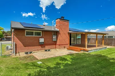 1521 S 240 E, Orem, UT 84058 - Photo 4