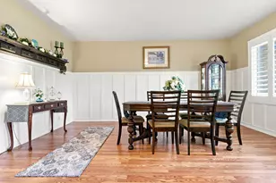 1368 Eastpoint Dr, Sandy, UT 84092 - Photo 2