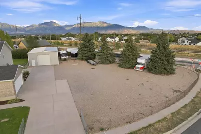 9095 S Corliss Ave, West Jordan, UT 84088 - Photo 4