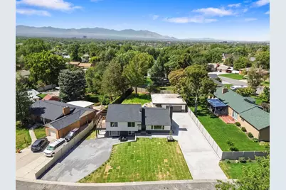 4554 S Willow Rd, Holladay, UT 84124 - Photo 6