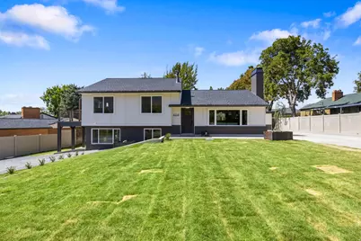 4554 S Willow Rd, Holladay, UT 84124 - Photo 2