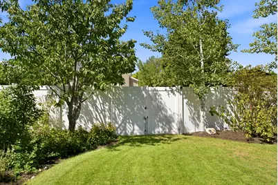 7126 S Griffiths Pl, Cottonwood Heights, UT 84121 - Photo 48