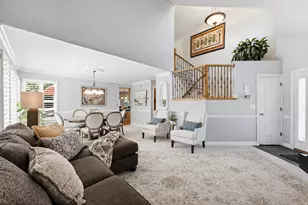 7126 S Griffiths Pl, Cottonwood Heights, UT 84121 - Photo 4