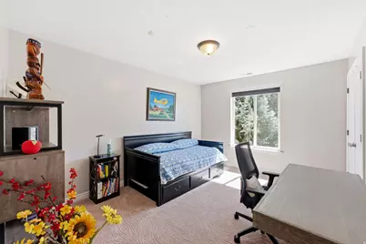7126 S Griffiths Pl, Cottonwood Heights, UT 84121 - Photo 26