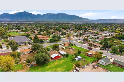 6978 S 2700 W, West Jordan, UT 84084 - Photo 12