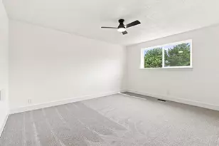 6978 S 2700 W, West Jordan, UT 84084 - Photo 28