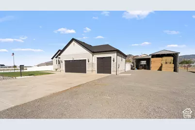 3678 N Spiral Springs Rd W #204, Erda, UT 84074 - Photo 2