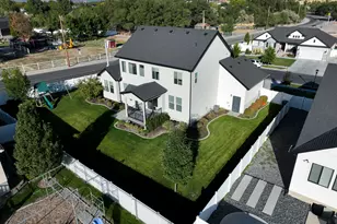 5872 S Murray Hollow Ln, Murray, UT 84123 - Photo 2