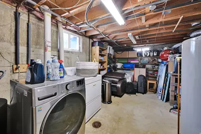 425 E 2175 N, Ogden, UT 84414 - Photo 32