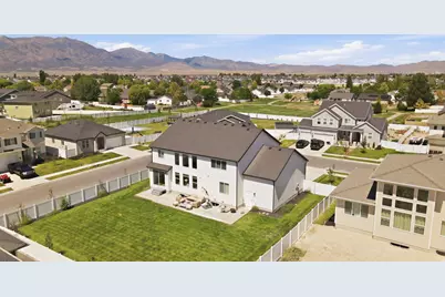 1974 E Hummingbird Dr, Eagle Mountain, UT 84005 - Photo 34