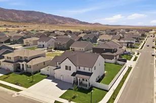 1974 E Hummingbird Dr, Eagle Mountain, UT 84005 - Photo 32