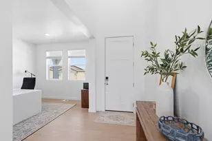 1974 E Hummingbird Dr, Eagle Mountain, UT 84005 - Photo 4