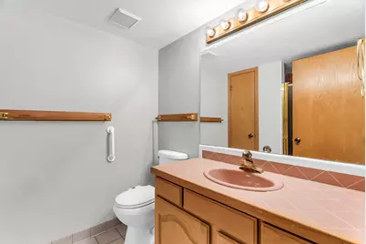1113 Country Hills Dr #G1, Ogden, UT 84403 - Photo 6