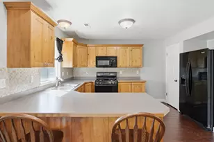 1430 S Olympic Ln, Ogden, UT 84404 - Photo 8