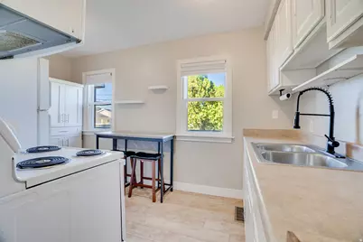 843 N 75 E, Orem, UT 84057 - Photo 8