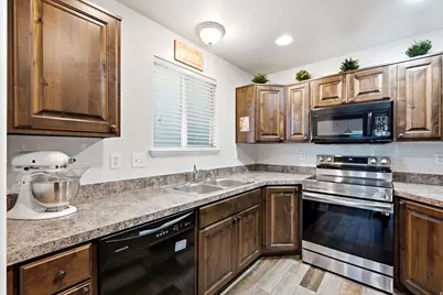 1862 E Whitetail Way N, Layton, UT 84040 - Photo 6