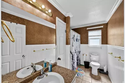 2391 W 2120 N, Clinton, UT 84015 - Photo 10