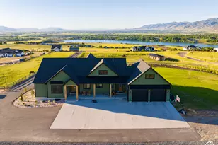 1430 W 6710 S, Hyrum, UT 84319 - Photo 2