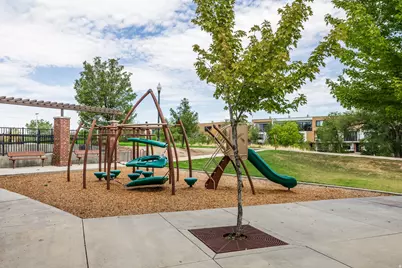 22 W Tytus Dr S, Murray, UT 84107 - Photo 18