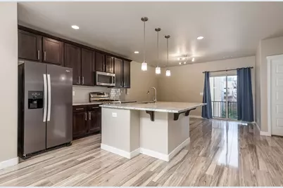 22 W Tytus Dr S, Murray, UT 84107 - Photo 6