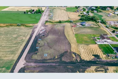 180 N 300 W #15, Newton, UT 84327 - Photo 6