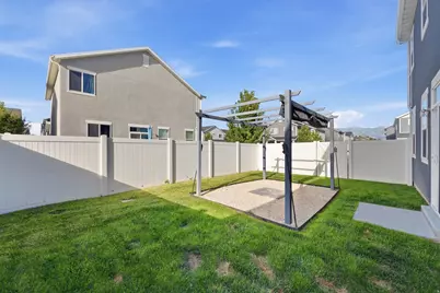 2104 W 3360 S, Syracuse, UT 84075 - Photo 28