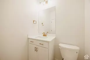 1089 E Blackfeet Dr, Eagle Mountain, UT 84005 - Photo 6