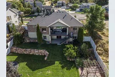 723 Cove St, Providence, UT 84332 - Photo 6