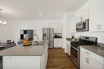 995 E Mecham Ave #122, Layton, UT 84040 - Photo 8