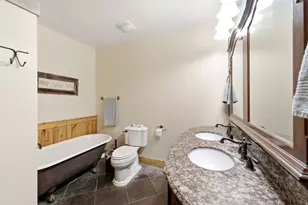 585 N Center St, Midway, UT 84049 - Photo 10