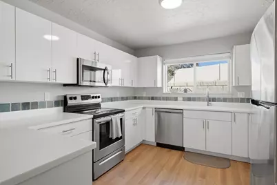 1140 W 950 N #E203, Orem, UT 84057 - Photo 6
