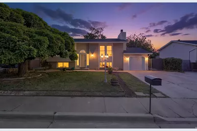393 N Tahoe St, Tooele, UT 84074 - Photo 2