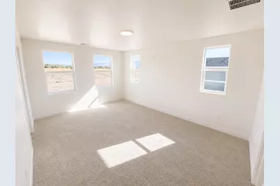 921 W Halvorsen Pkwy #221, Saratoga Springs, UT 84045 - Photo 16