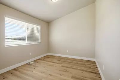 664 S Saddle Rd, Grantsville, UT 84029 - Photo 4