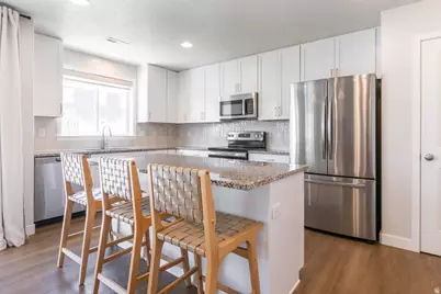 2986 S 2550 W, Syracuse, UT 84075 - Photo 8