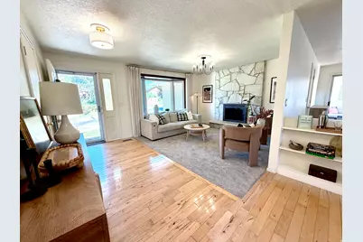 916 E Sunburn Ln, Sandy, UT 84094 - Photo 8