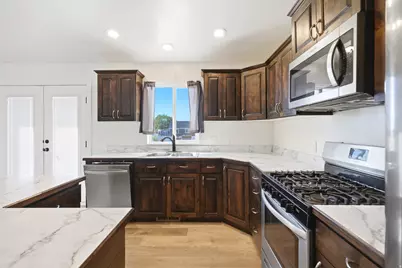 2102 E 1820 S, Vernal, UT 84078 - Photo 6