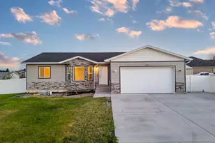 2102 E 1820 S, Vernal, UT 84078 - Photo 1