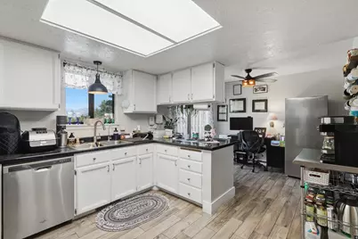 7265 S 1950 E #22, Cottonwood Heights, UT 84121 - Photo 6