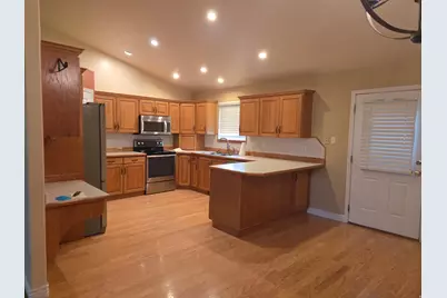 1045 N 2700 W, Roosevelt, UT 84066 - Photo 6