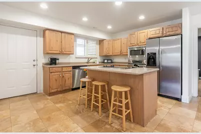 1136 N 700 W #195, Centerville, UT 84014 - Photo 8