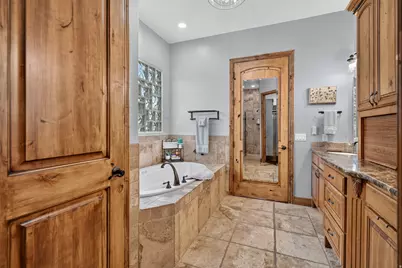 2093 N Lone Rock Dr, Saint George, UT 84770 - Photo 20
