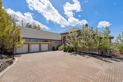 1714 Ridge Point Dr E, Bountiful, UT 84010 - Photo 12