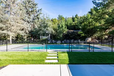 325 N Federal Heights Cir, Salt Lake City, UT 84103 - Photo 82