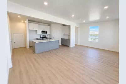 931 W Halvorsen Pkwy #225, Saratoga Springs, UT 84045 - Photo 6