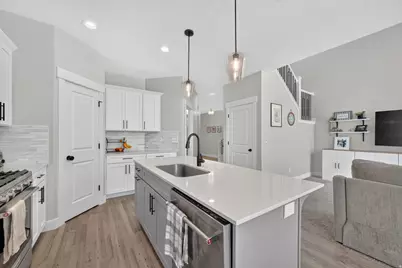 4193 W 2010 N, Lehi, UT 84048 - Photo 8