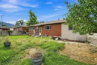 9855 S Sunflower Ln E, Sandy, UT 84094 - Photo 28